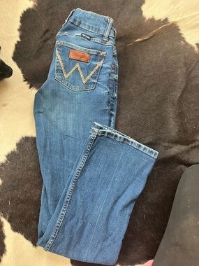 Wrangler Denim Jeans in Blue with Pink Accent